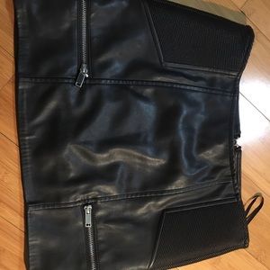 leather skirt